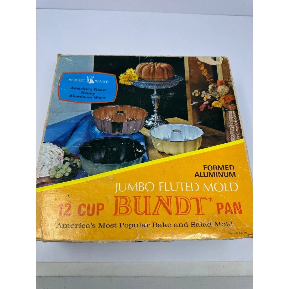 Vintage Nordic Ware 12-Cup Bundt Pan Jumbo Fluted Mold Formed Aluminum W/Box U1